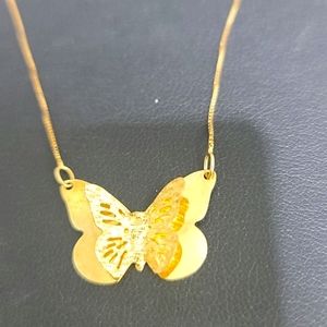 10K Gold 3D Butterfly  🦋  Necklace